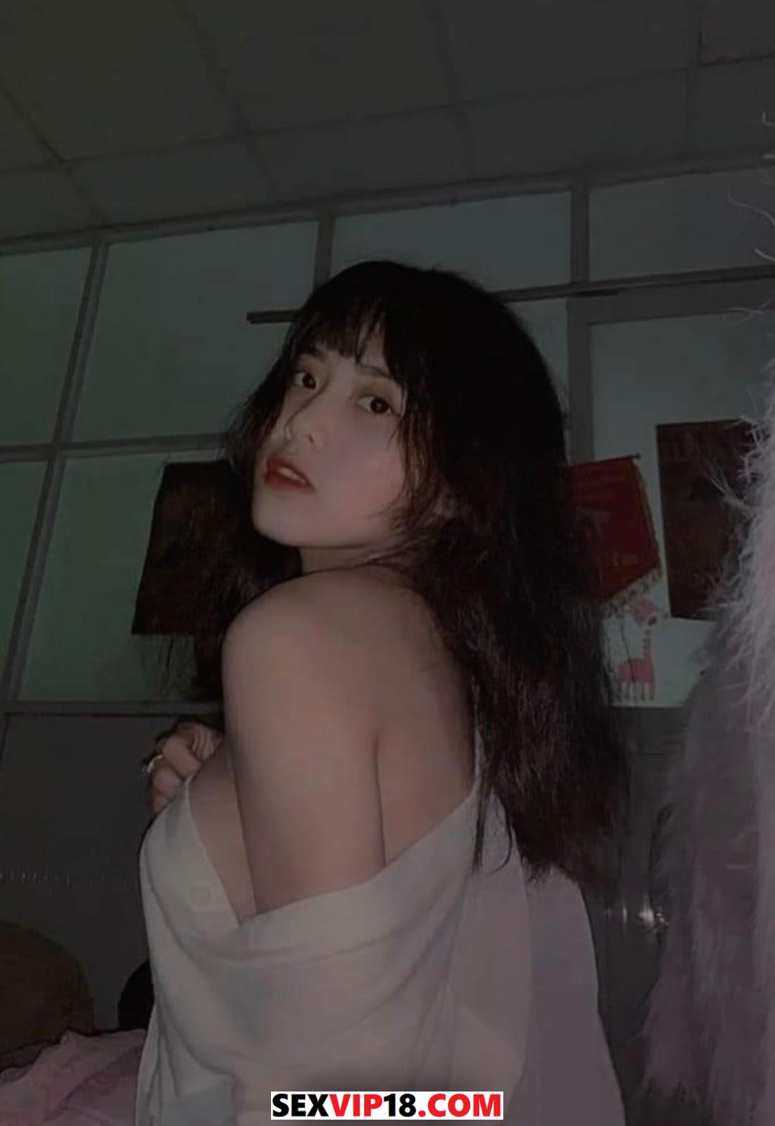 Ảnh sex gái xinh Trần Thư 1999