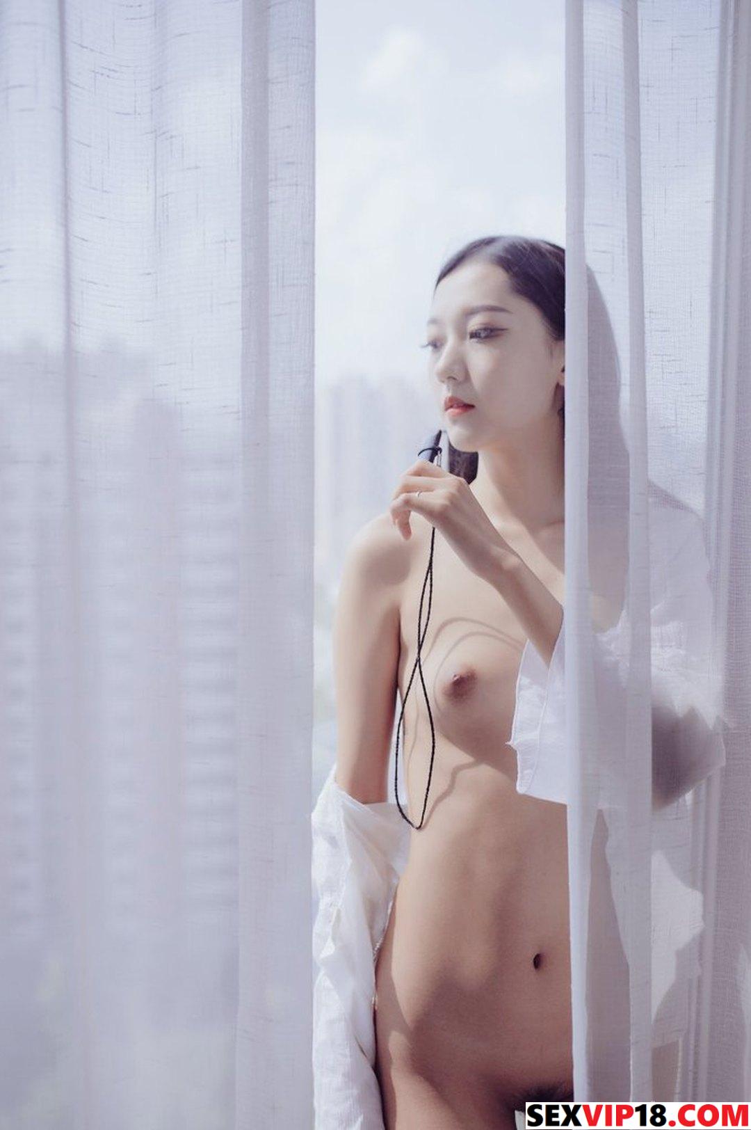 Hình sex nude 18+ người mẫu Trung